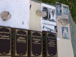4 der 5 Büchern von Andrej Stiavnicky über Cachtice