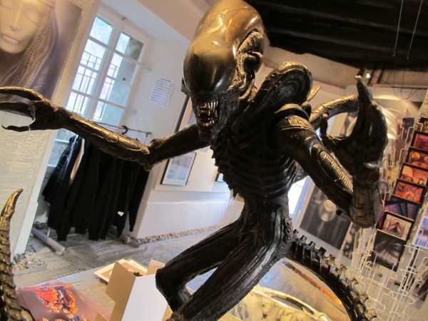 giger-museum-alien-bildrechte-clerique-noire