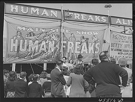 Freak-show-Side-show-1941