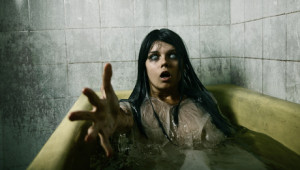 Wie entgeht man einem Zombie in der Badewanne? (Foto: © Elisanth - Fotolia.com)