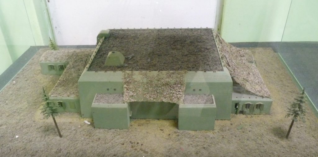 So sah Hitlers Bunker in der Wolfsschanze aus (Modell).