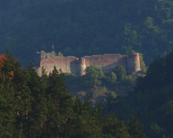 Poenari – die wahre Burg Draculas Burg-Poenari-titel