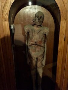 Mumie lebendig begraben katalepsie